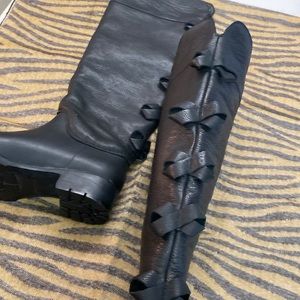 Leather boots w/ bows!